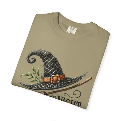 Whimsical Halloween T-Shirt: 'Tonight We Fly' Design for Spooky Season, Unisex Apparel, Perfect for Fall Festivities, Halloween Party [...]